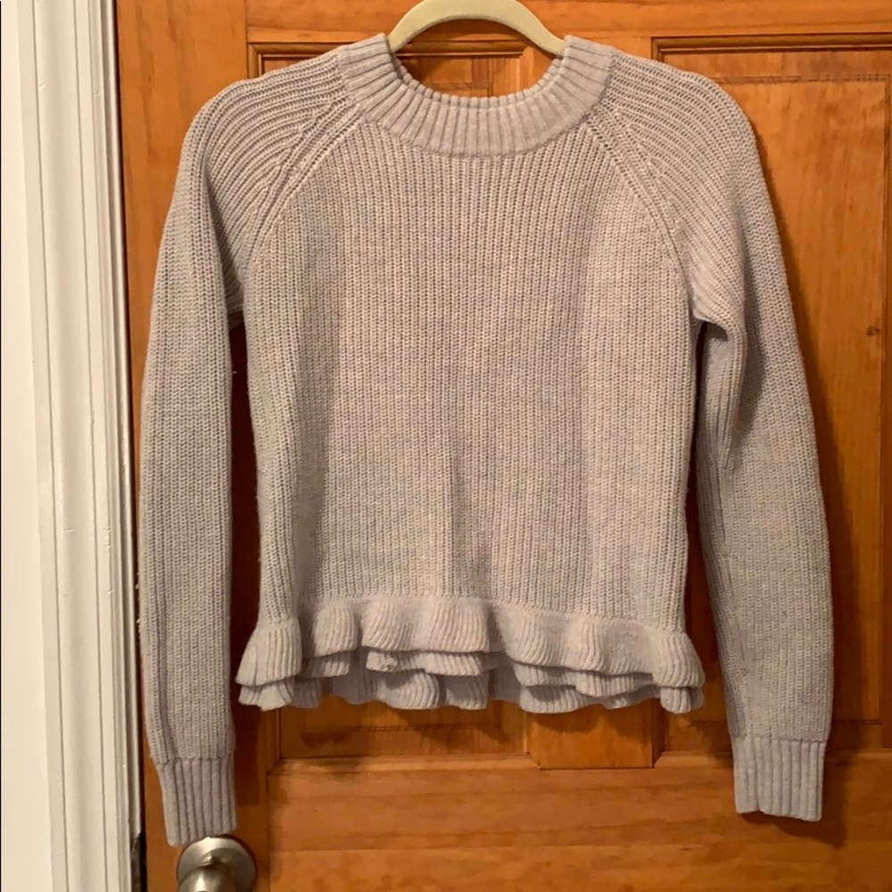 Wilfred ruffle bottom light grey sweater